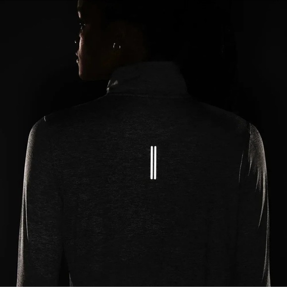 Nike Element Half-Zip Long Sleeve Women Lightgrey - Picture 7 of 8